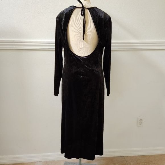 Future Collective Kahlana Barfield Black Velvet Dress 1X - Picture 11 of 13